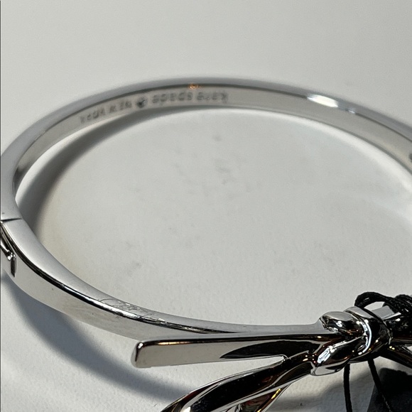 Kate Spade Shiny Silver Bow Bracelet NWT - Picture 3 of 7